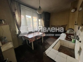 2 makuuhuonetta Idealen tsentar, Blagoevgrad 7