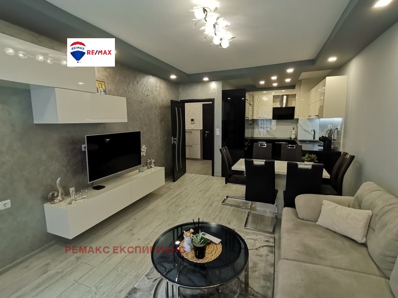 Eladó  1 hálószoba Plovdiv , Trakija , 75 négyzetméter | 89550928