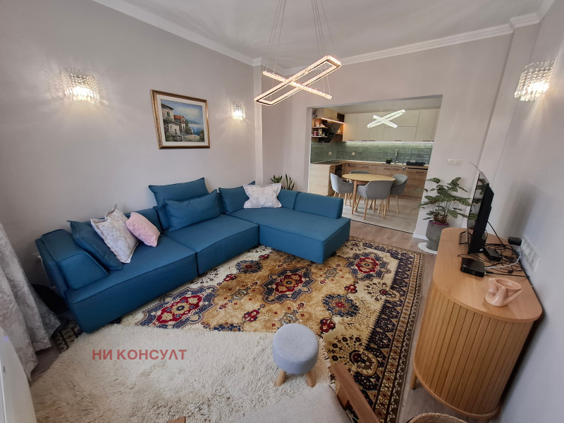 Продава 3-СТАЕН, гр. София, Център