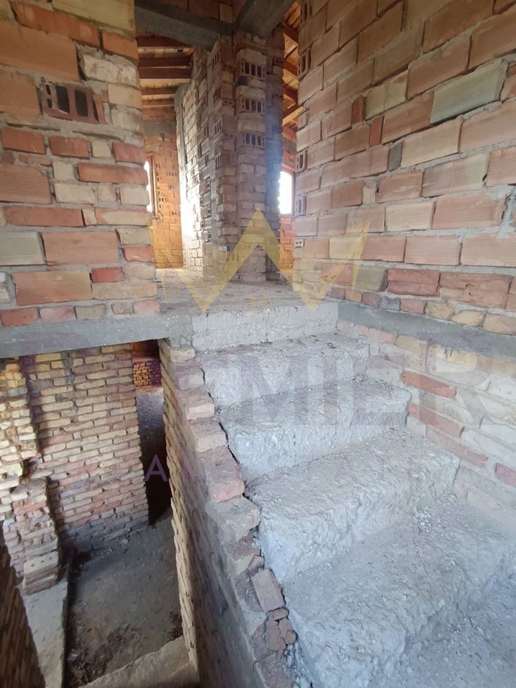 Продава КЪЩА, гр. Вълчи дол, област Варна, снимка 10 - Къщи - 52639125