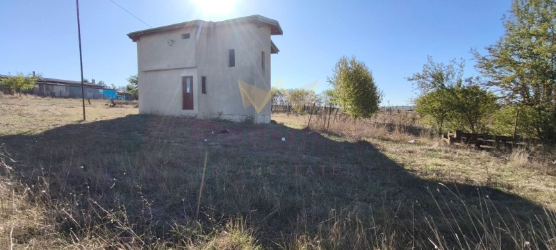 Продава КЪЩА, гр. Вълчи дол, област Варна, снимка 6 - Къщи - 52639125