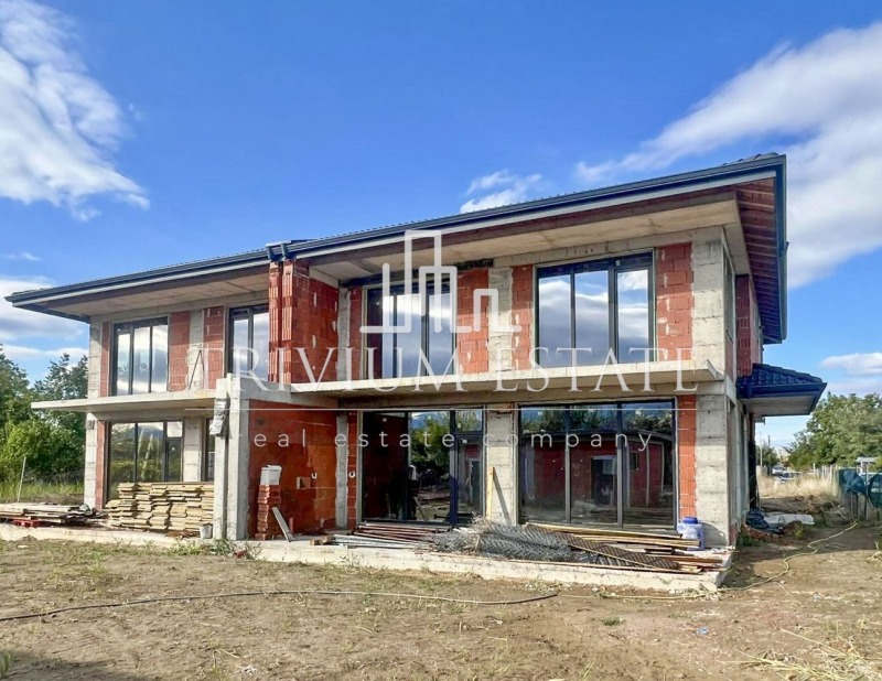 Продава КЪЩА, гр. Пловдив, Беломорски, снимка 2 - Къщи - 52709192