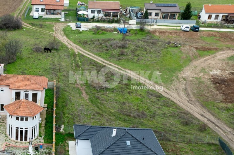 Продава ПАРЦЕЛ, с. Здравец, област Варна