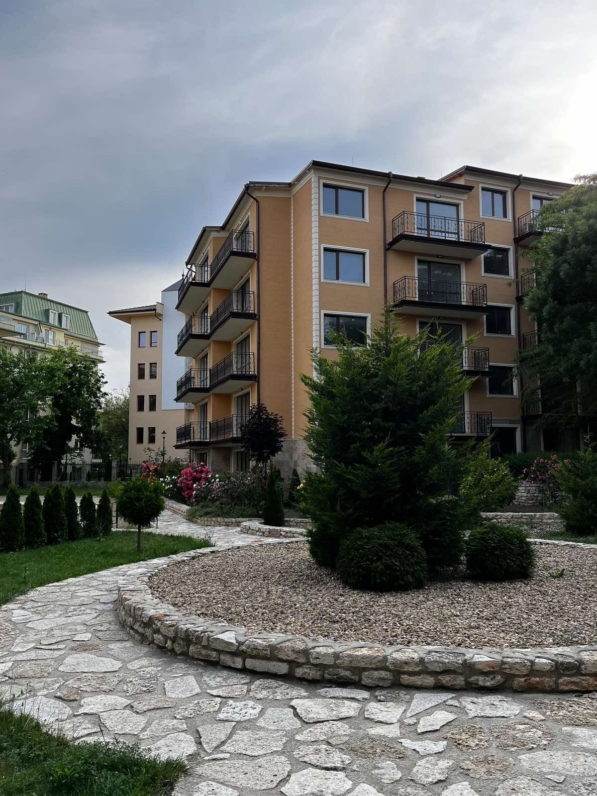 Продава 2-СТАЕН, гр. Варна, к.к. Св.Св. Константин и Елена, снимка 2 - Апартаменти - 51875630