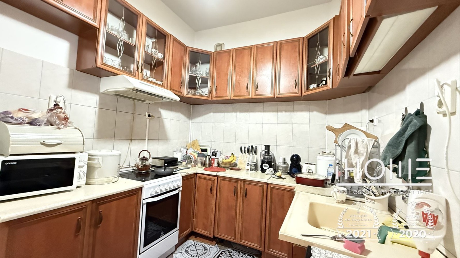 Продава МНОГОСТАЕН, гр. София, Център, снимка 2 - Апартаменти - 53450080