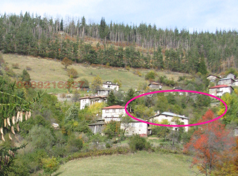 Продава ПАРЦЕЛ в област Смолян, с. Зорница - 450 кв.м / 24 000 € » 46 939.92 лв.