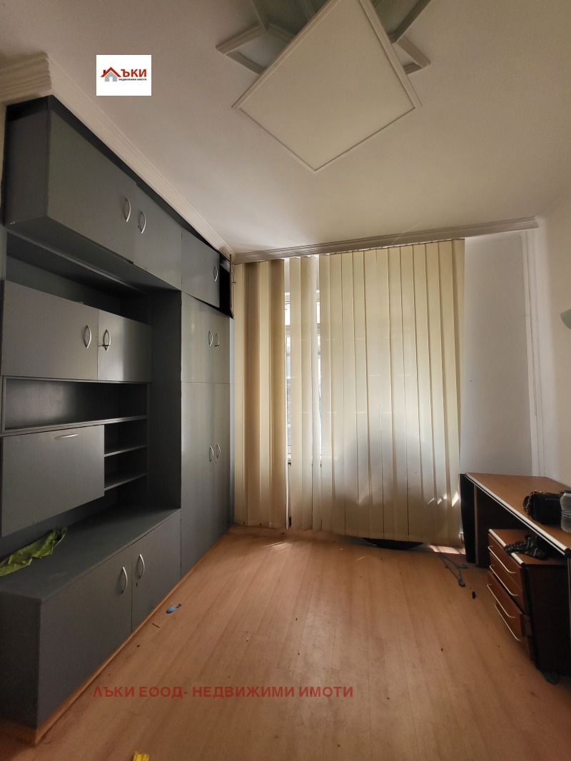 Продава  2-стаен град София , Център , 65 кв.м | 71268272 - изображение [2]