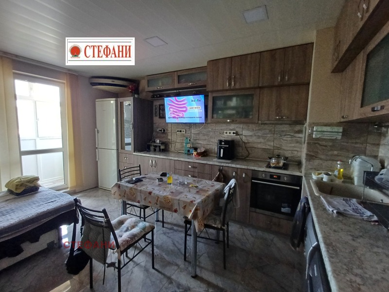 Продава 2-СТАЕН, гр. Русе, Родина 1