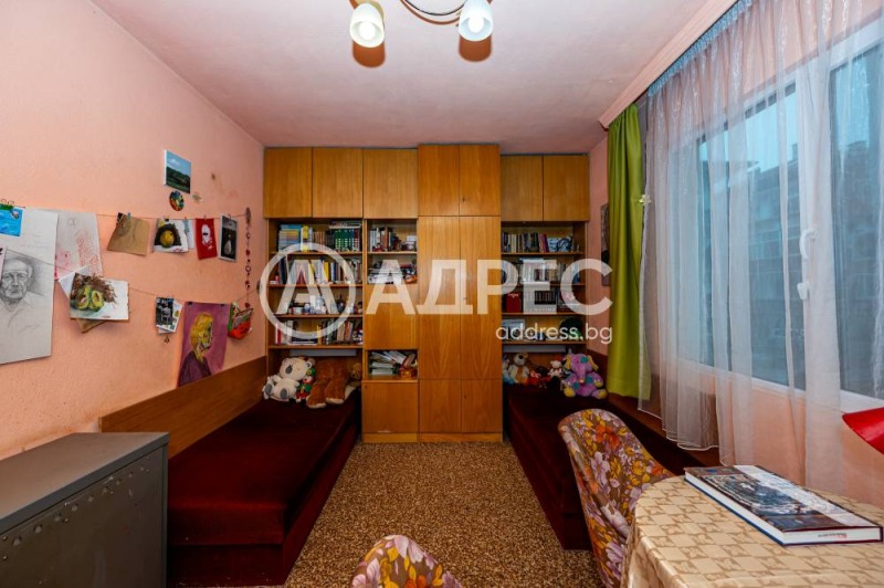 Продава ЕТАЖ ОТ КЪЩА, гр. Пловдив, Христо Смирненски, снимка 7 - Етаж от къща - 52604205