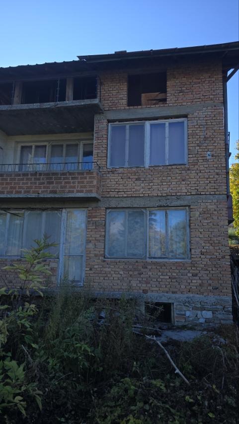 Продава КЪЩА, с. Цар Калоян, област Пловдив, снимка 2 - Къщи - 52010410