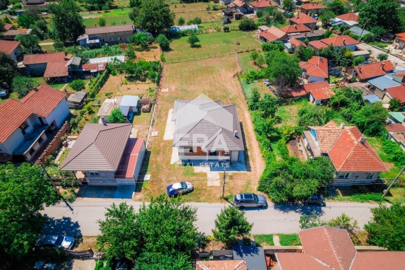 Продава КЪЩА, гр. Мартен, област Русе, снимка 8 - Къщи - 55571100