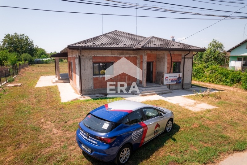 Продава КЪЩА, гр. Мартен, област Русе, снимка 13 - Къщи - 55571100