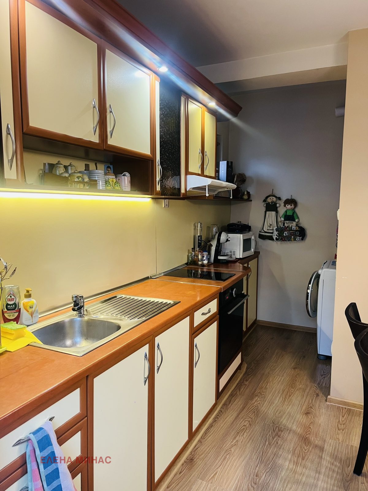 Продава КЪЩА, гр. Шумен, Военно училище, снимка 2 - Къщи - 51328338