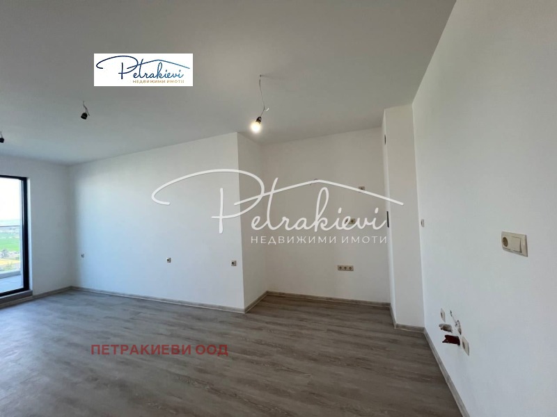 Продава  2-стаен, град Бургас, Славейков •  132 600 EUR • ID 16263579 — holmes.bg - [1] 