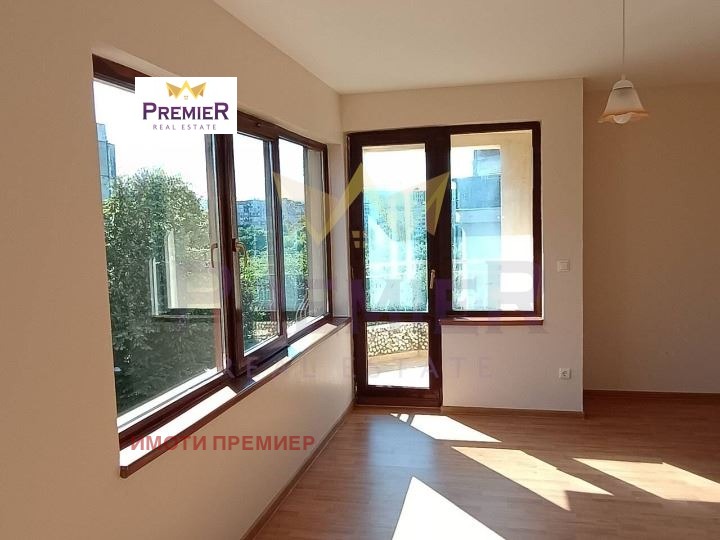 Продава 2-СТАЕН, гр. Бургас, Изгрев, снимка 4 - Апартаменти - 55495891