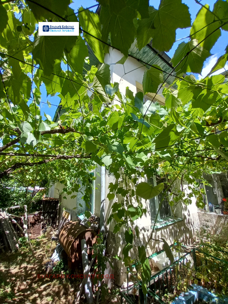 Продава  Къща град Кюстендил , Върташево , 170 кв.м | 39185463 - изображение [2]