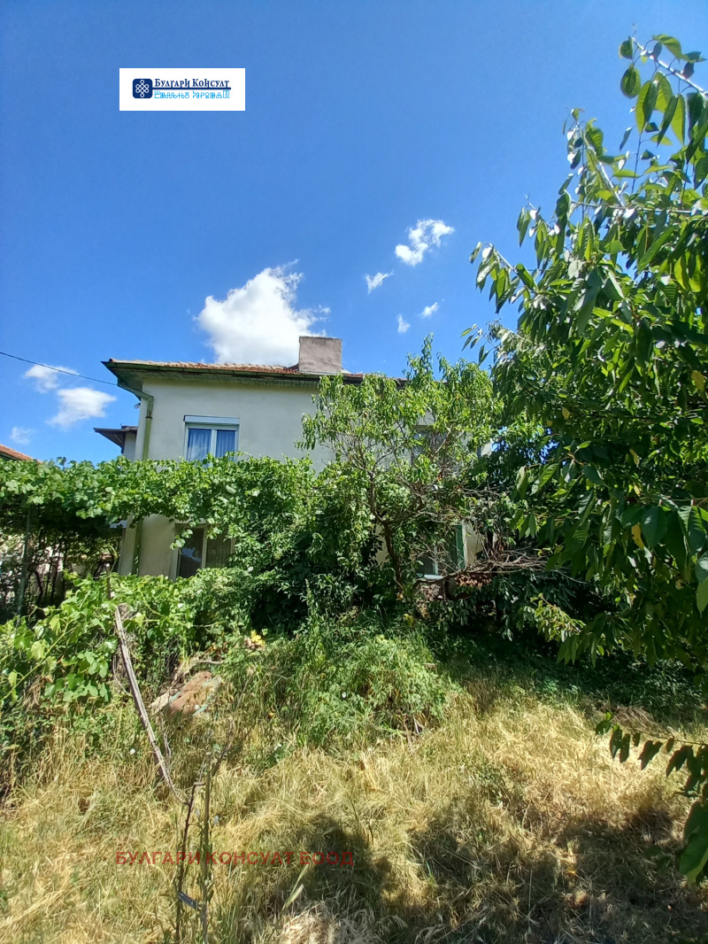 Продава  Къща град Кюстендил , Върташево , 170 кв.м | 39185463