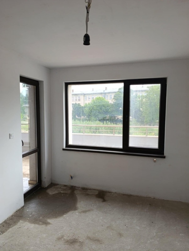 Продава  2-стаен град Плевен , Широк център , 79 кв.м | 31004592 - изображение [9]