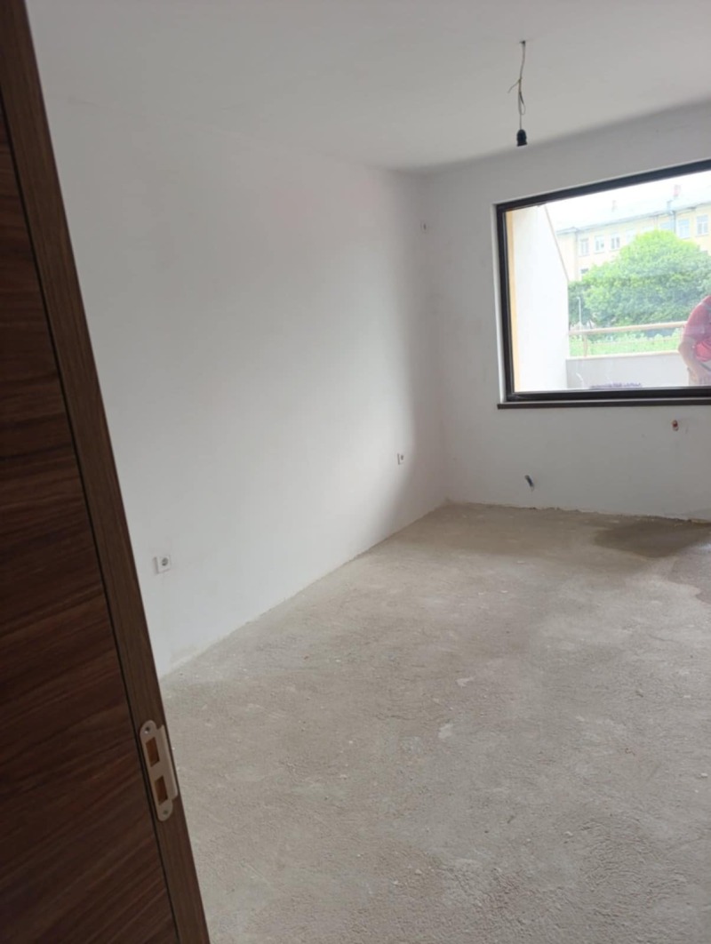 Продава  2-стаен град Плевен , Широк център , 79 кв.м | 31004592 - изображение [10]