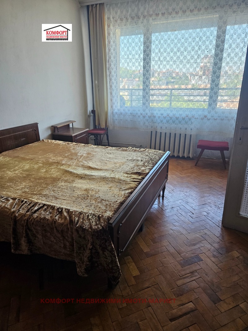 Продава  3-стаен град Плевен , Широк център , 96 кв.м | 42098866 - изображение [5]