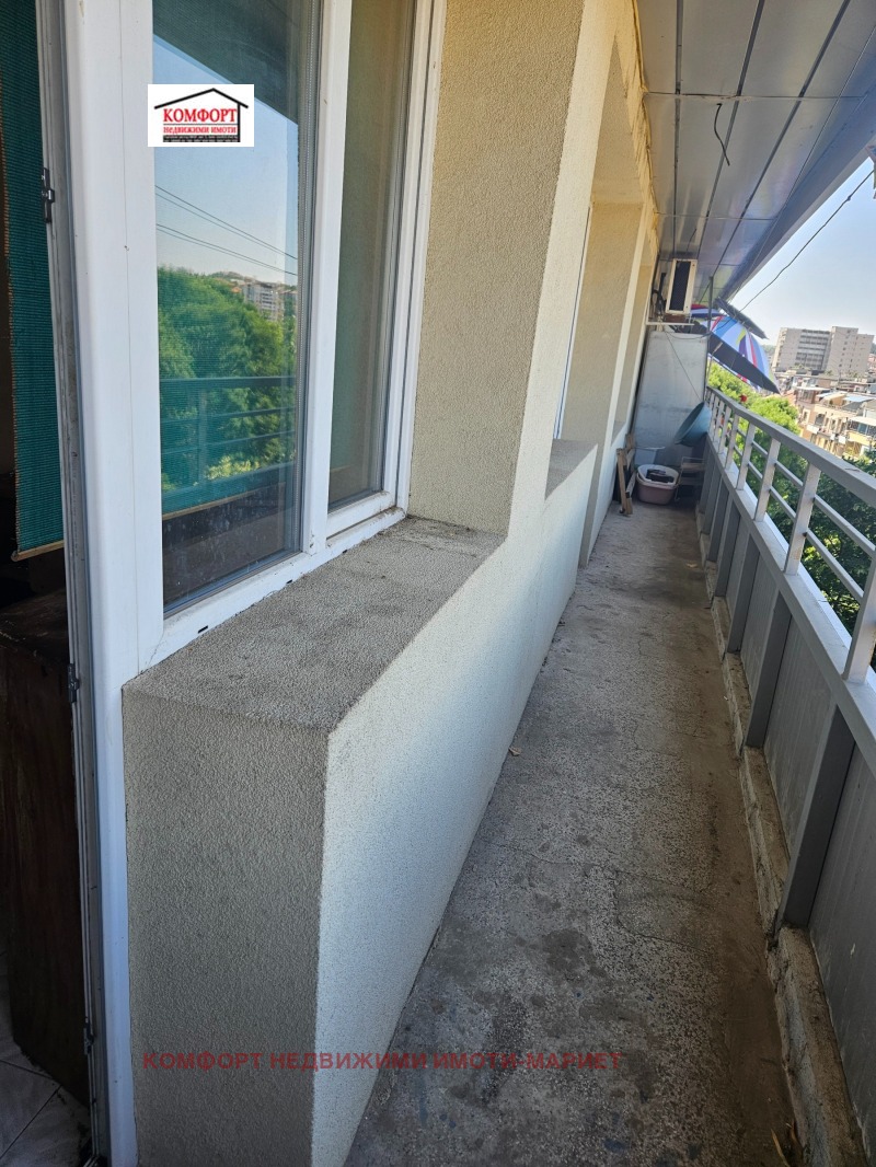 Продава  3-стаен град Плевен , Широк център , 96 кв.м | 42098866 - изображение [4]
