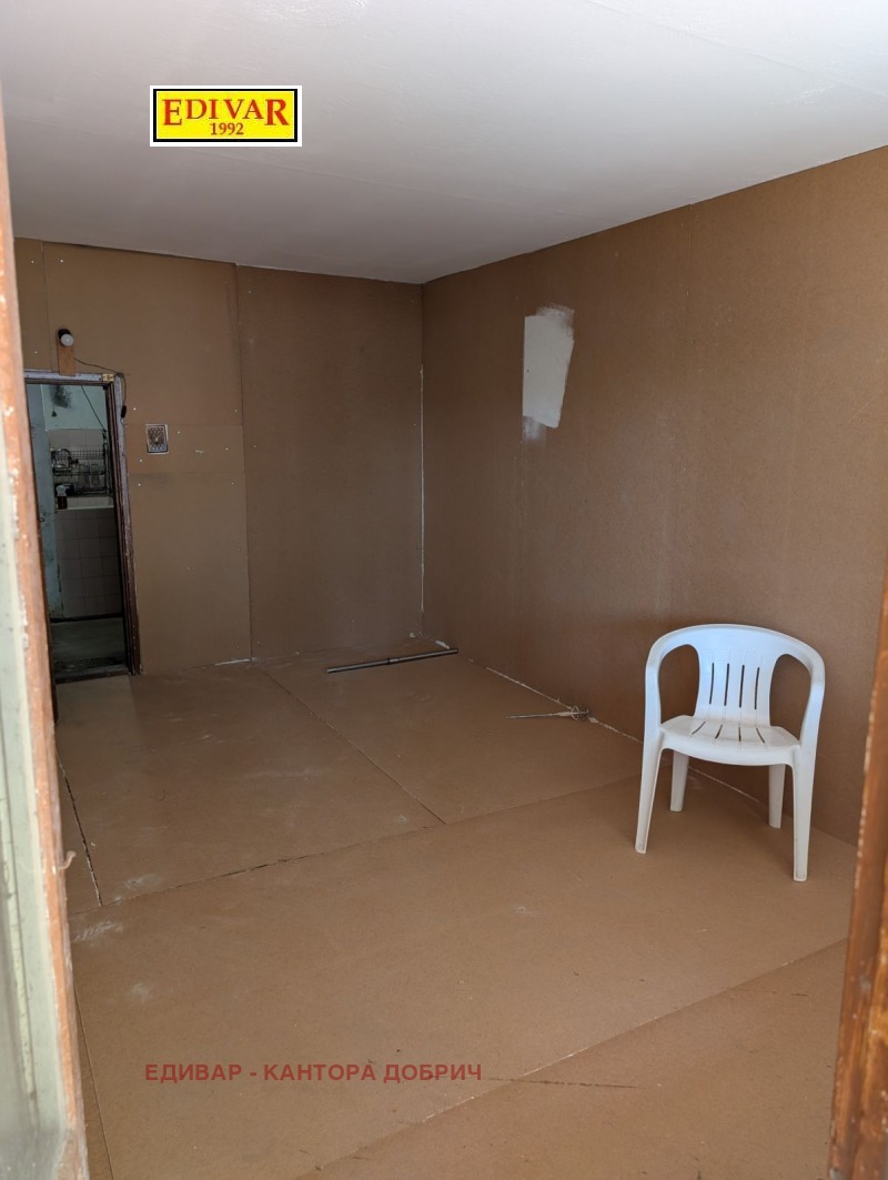 Продава МНОГОСТАЕН, с. Крушари, област Добрич, снимка 14 - Апартаменти - 52509816