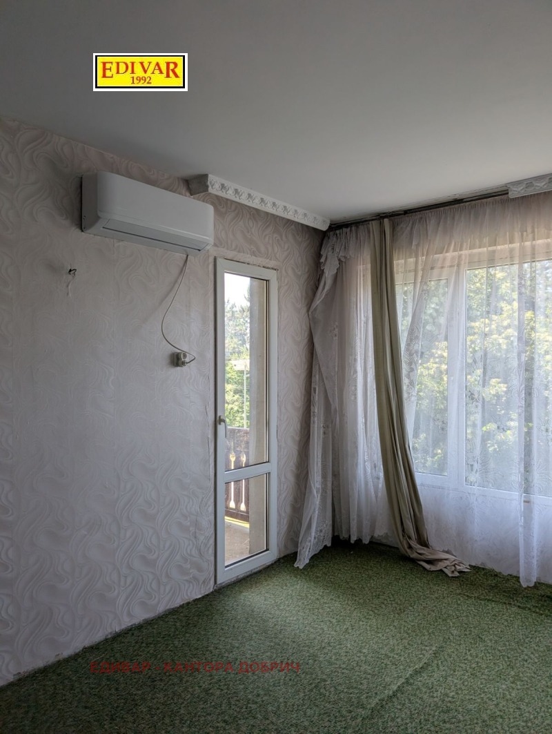 Продава МНОГОСТАЕН, с. Крушари, област Добрич, снимка 13 - Апартаменти - 52509816