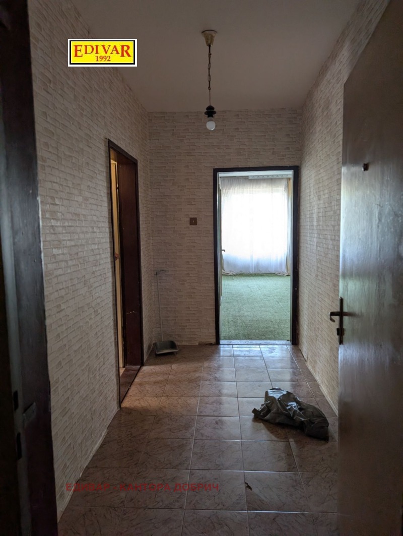 Продава МНОГОСТАЕН, с. Крушари, област Добрич, снимка 8 - Апартаменти - 52509816