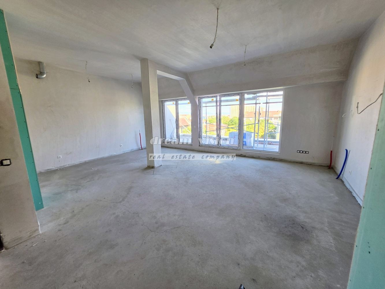 Продава МНОГОСТАЕН, гр. София, Център, снимка 3 - Апартаменти - 47225920