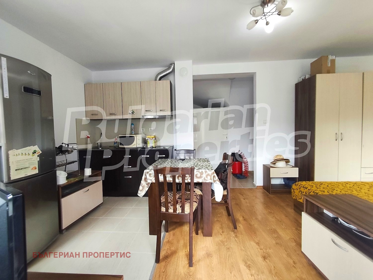 Продава КЪЩА, гр. Априлци, област Ловеч, снимка 2 - Къщи - 55117803