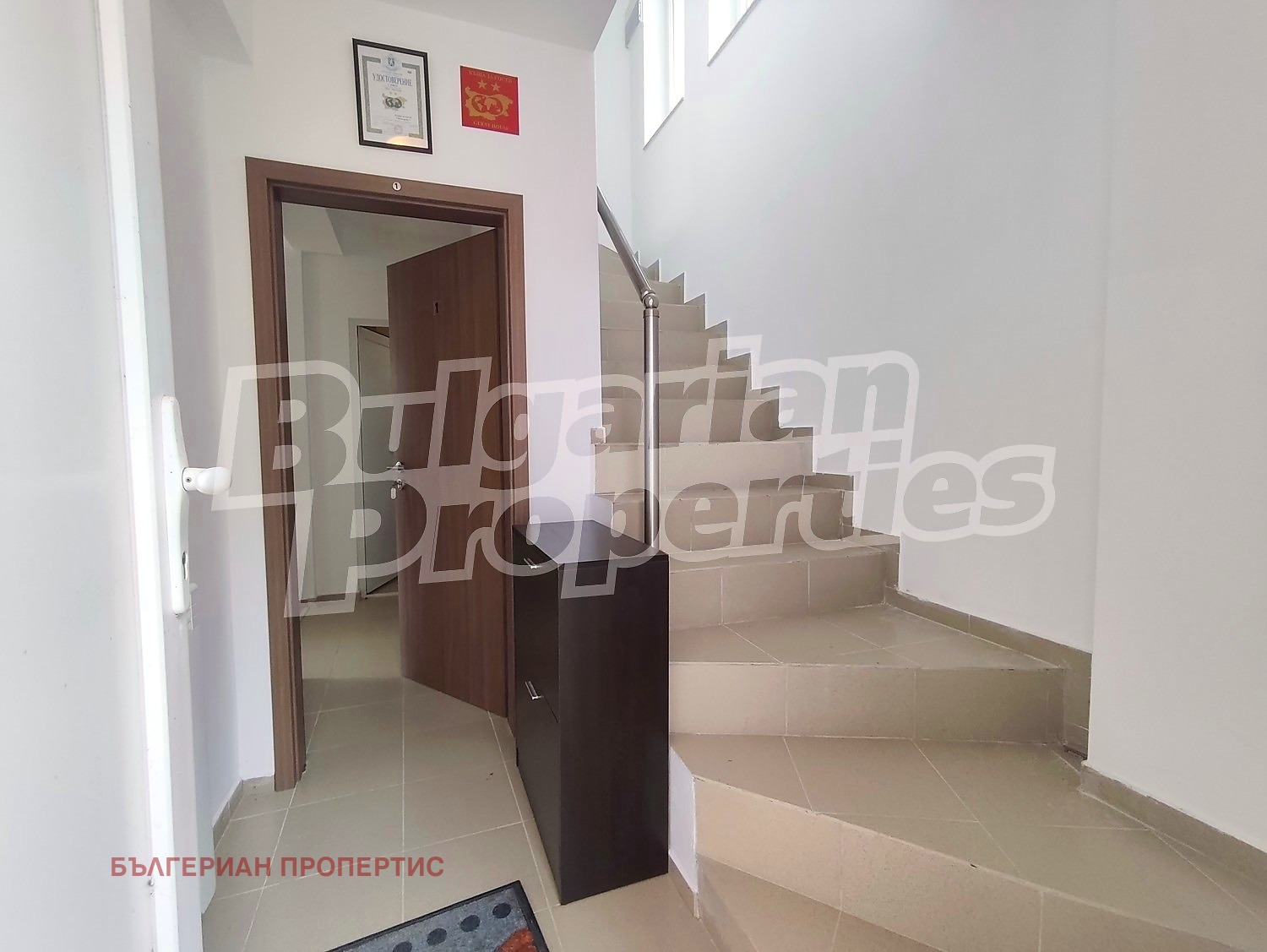 Продава КЪЩА, гр. Априлци, област Ловеч, снимка 15 - Къщи - 55117803