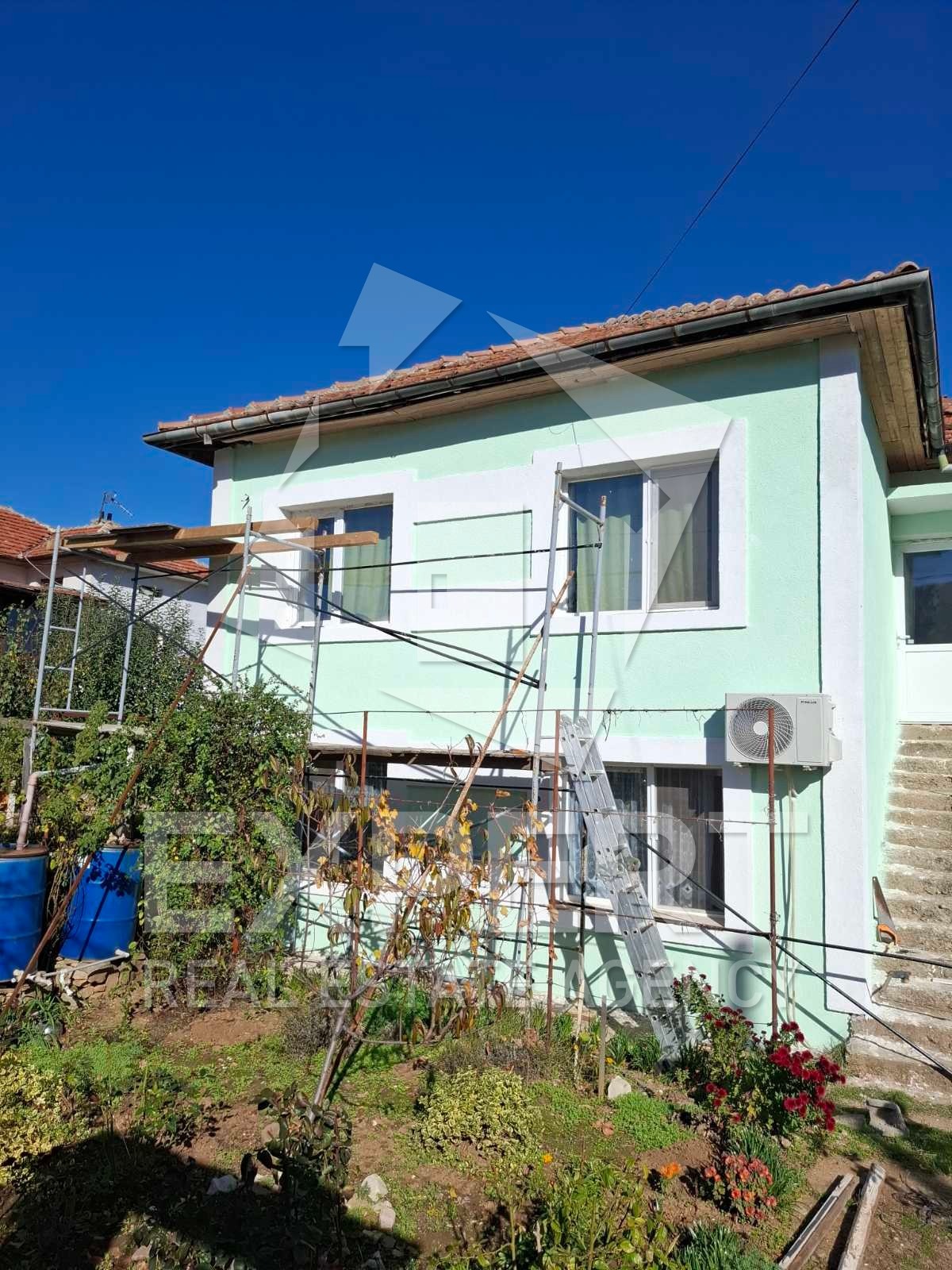Продава КЪЩА, с. Аспарухово, област Варна