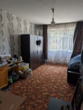 Продава МНОГОСТАЕН, с. Крушари, област Добрич, снимка 2