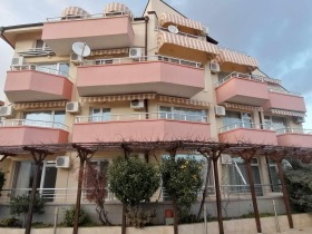 Hotel k.k. Slanczew brjag, region Burgas 1