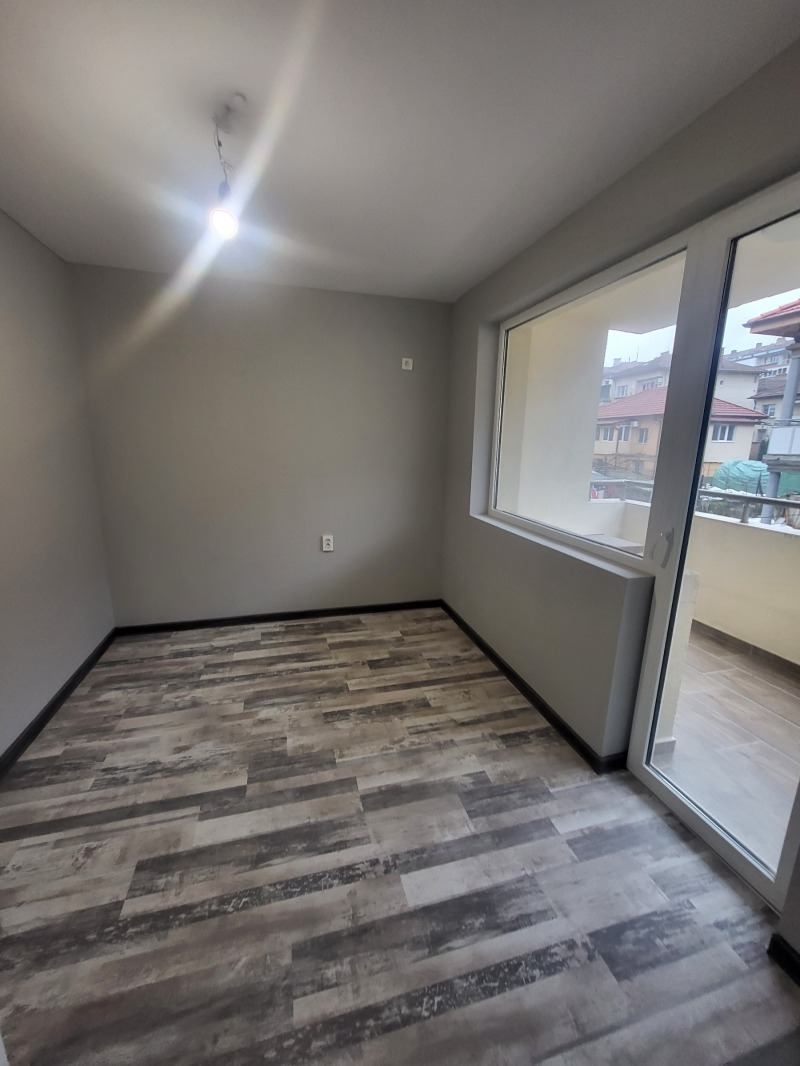 Продава 3-СТАЕН, гр. Плевен, Широк център, снимка 8 - Апартаменти - 53243003