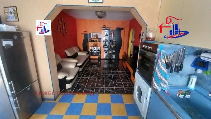 Продава 3-СТАЕН, гр. Шумен, Тракия