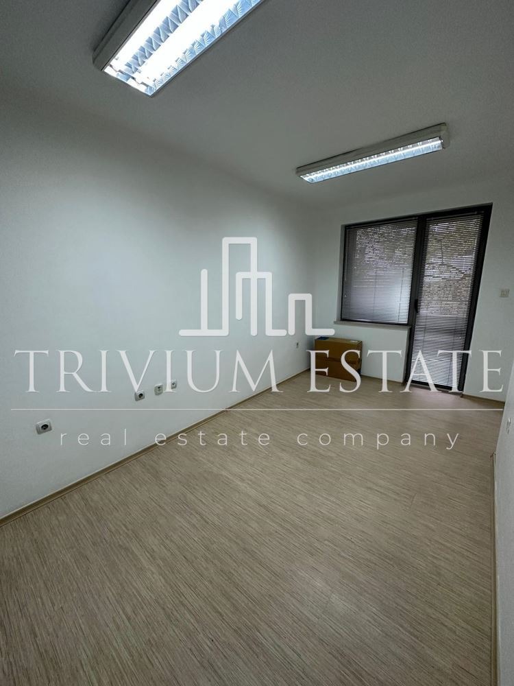 Продава ОФИС, гр. Пловдив, Младежки Хълм, снимка 7 - Офиси - 54303114