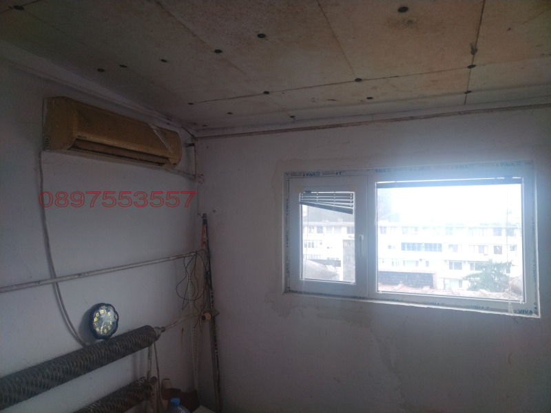 Продава АТЕЛИЕ, ТАВАН, гр. Разград, Център, снимка 14 - Апартаменти - 52770018