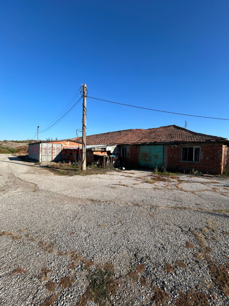 Продава ПРОМ. ПОМЕЩЕНИЕ, с. Момково, област Хасково, снимка 5 - Производствени сгради - 53111605