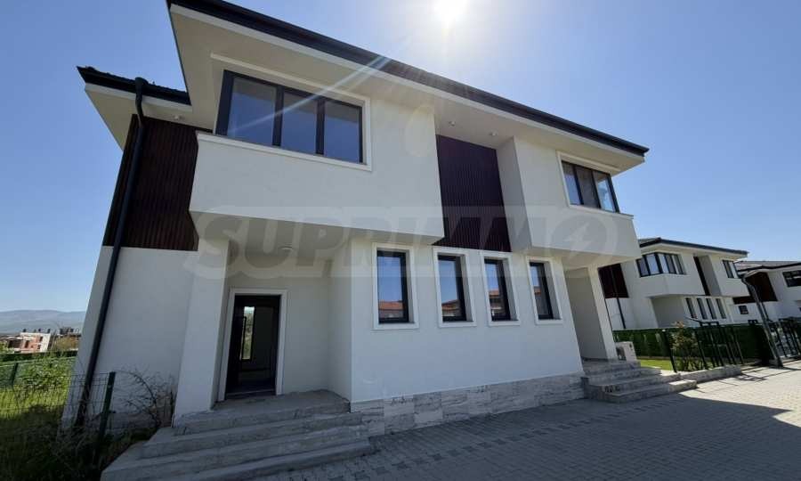 Продава КЪЩА, гр. Пловдив, Беломорски, снимка 2 - Къщи - 54345140