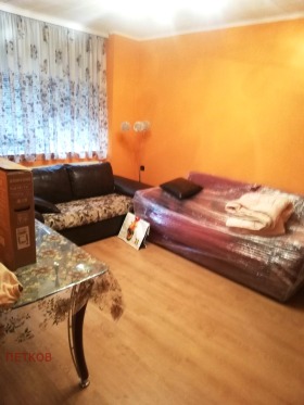 Продажба на четеристайни апартаменти в област Габрово - изображение 1 