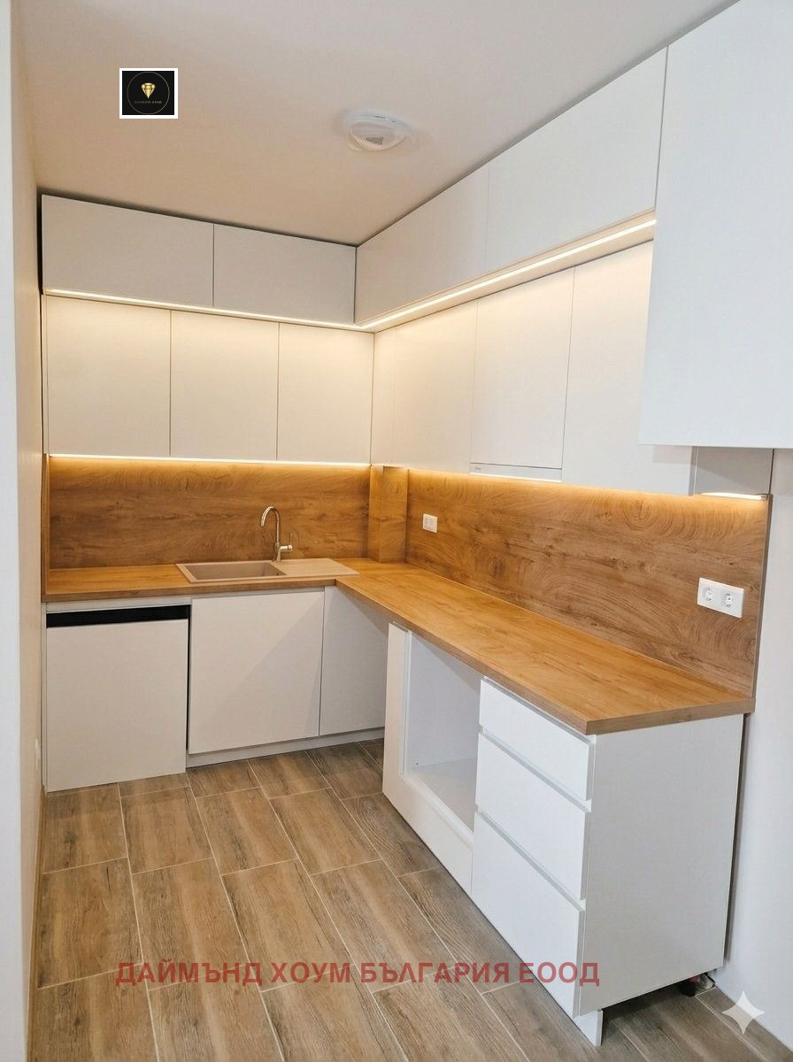Продава 2-СТАЕН, гр. Пловдив, Остромила, снимка 2 - Апартаменти - 56430854
