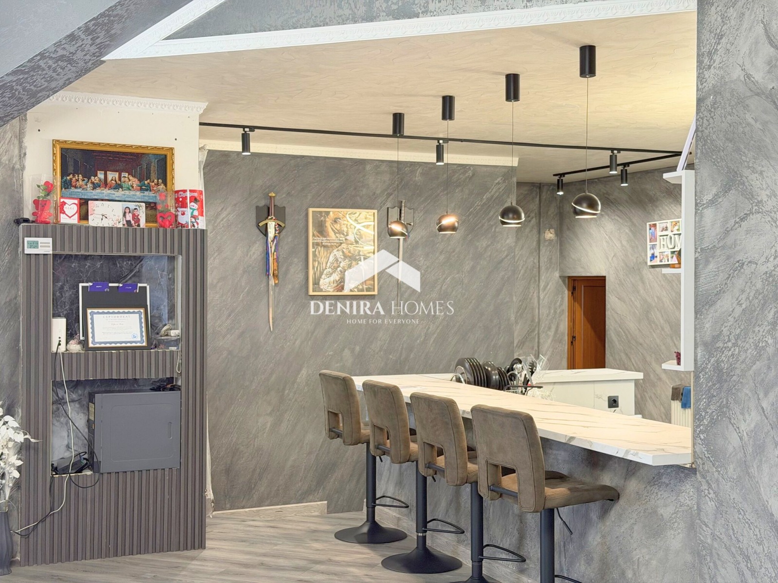 Продава КЪЩА, гр. София, Орландовци, снимка 2 - Къщи - 53797229