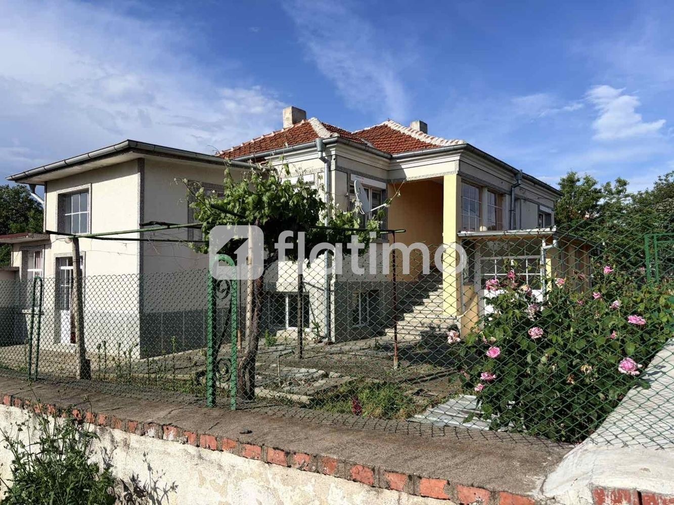 Продава КЪЩА, с. Лозарево, област Бургас, снимка 2 - Къщи - 55097102