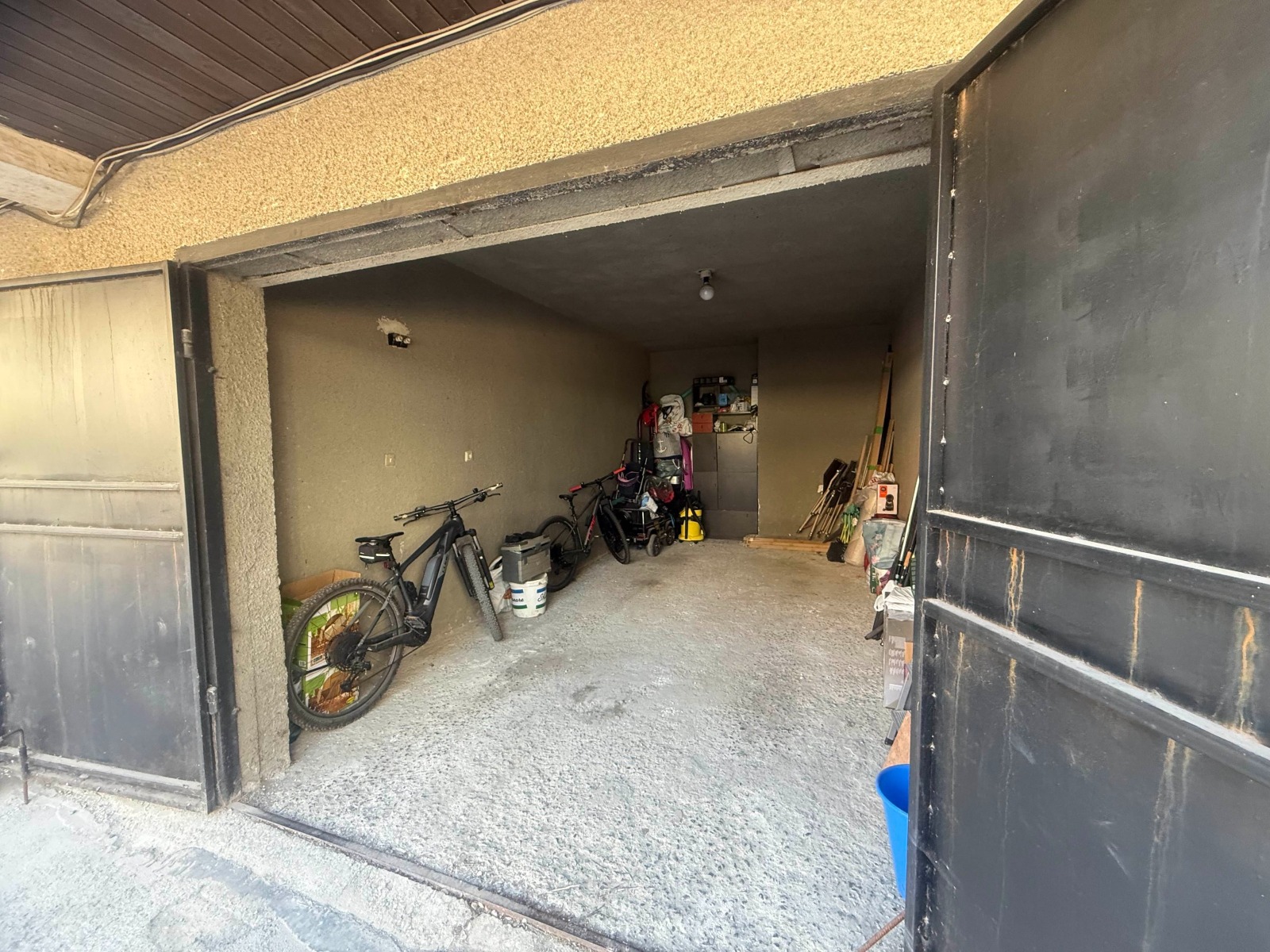 Продава ГАРАЖ, ПАРКОМЯСТО, гр. София, Овча купел, снимка 2 - Гаражи и паркоместа - 51830764