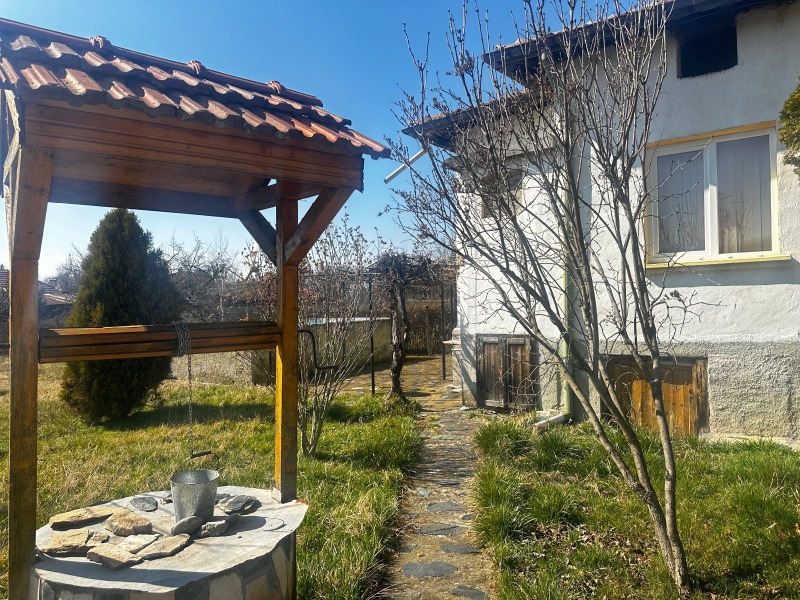 Продава КЪЩА в област Перник, с. Долни Раковец - 60 кв.м / 125 000 € » 244 478.75 лв., УАН ЕСТЕЙТ