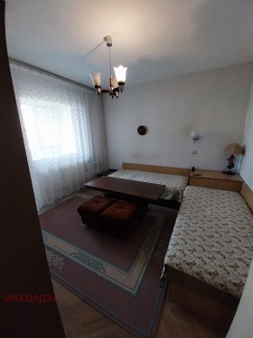 1 dormitorio Obelya 1, Sofia 4