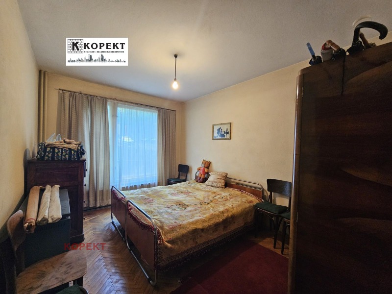 Продава  3-стаен град Плевен , Широк център , 119 кв.м | 67977961 - изображение [13]