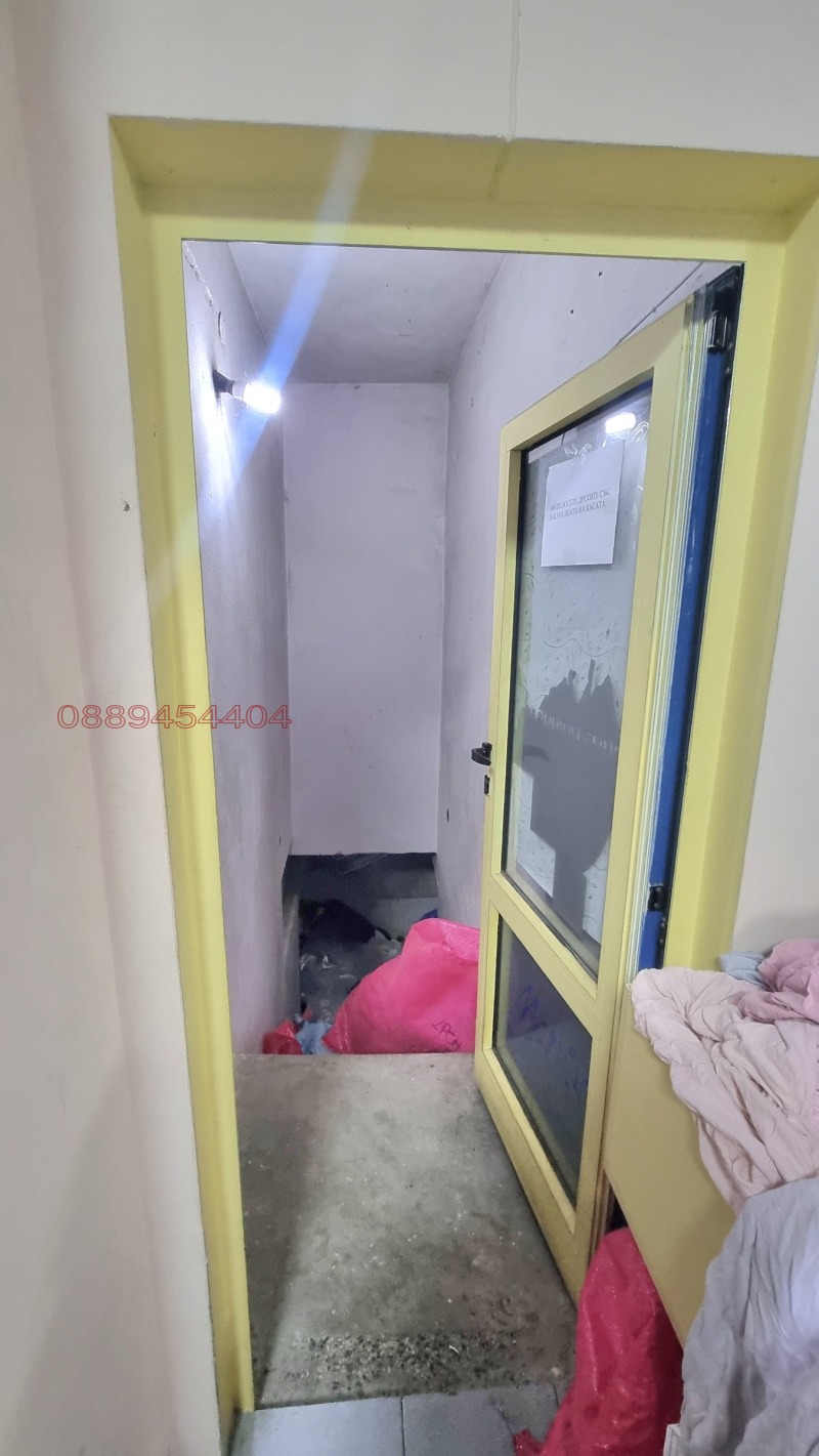 Продава МАГАЗИН, гр. Асеновград, област Пловдив, снимка 10 - Магазини - 53200769