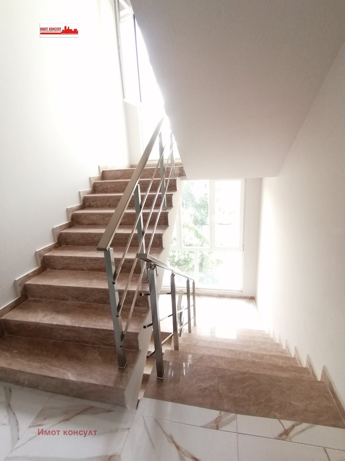 Продава 3-СТАЕН, гр. Пловдив, Кючук Париж, снимка 2 - Апартаменти - 53086878